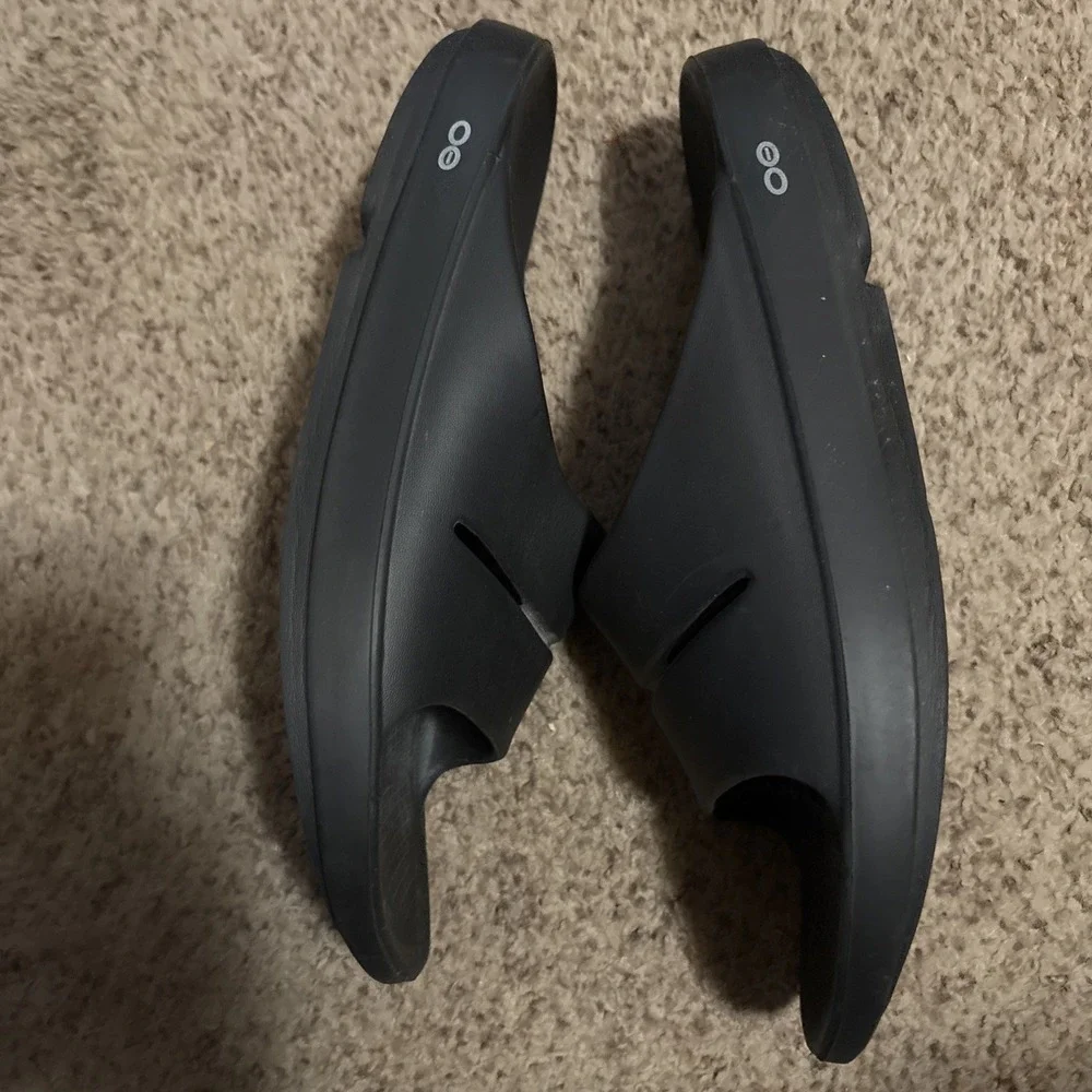 OOFOS OOahh Mens 12 Black US Recovery Lightweight Sport Slides Sandals Women 14
